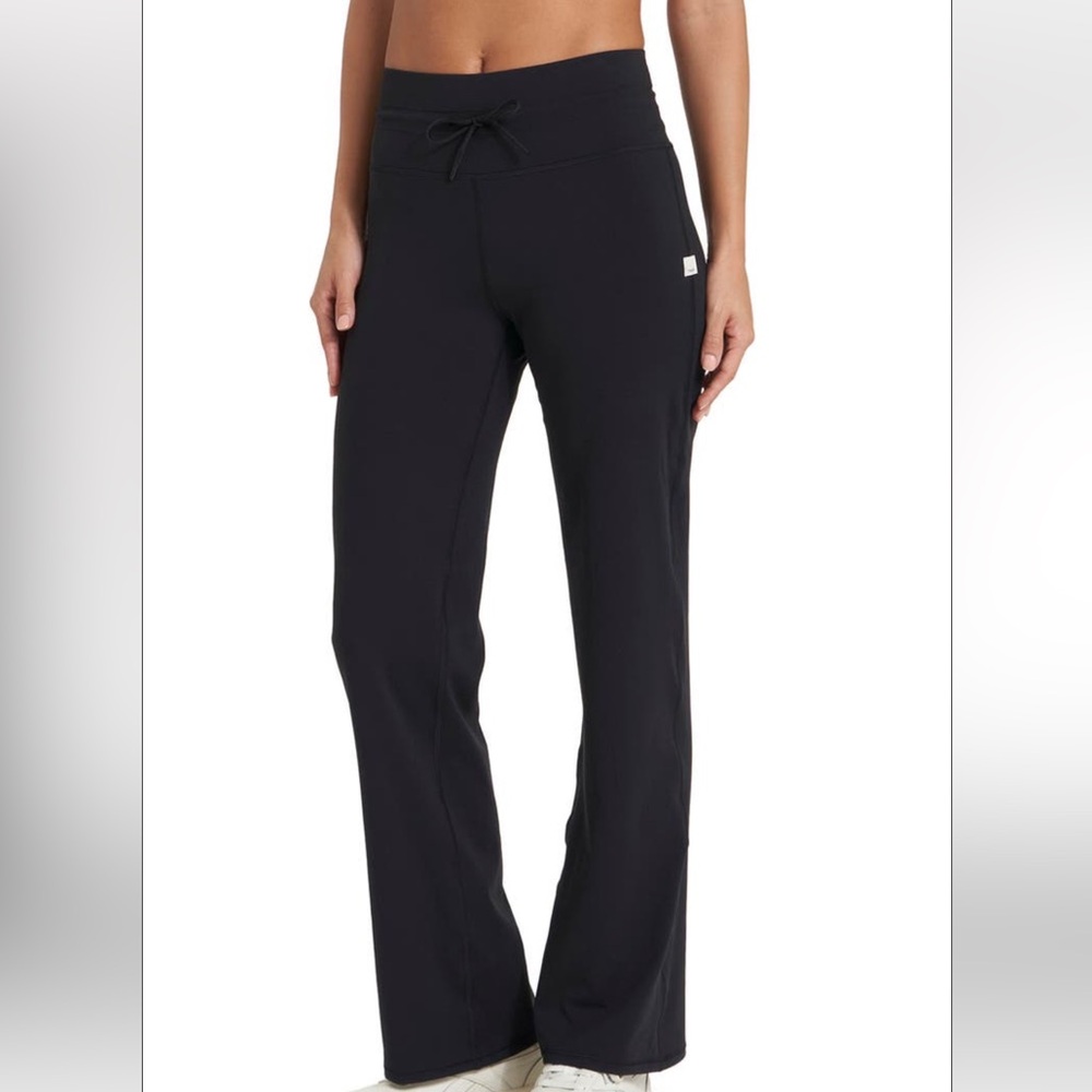 Vuori Daily Wide-leg Pants
